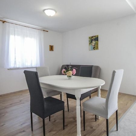 Apartment Tosca With Parking Rovinj Exteriör bild