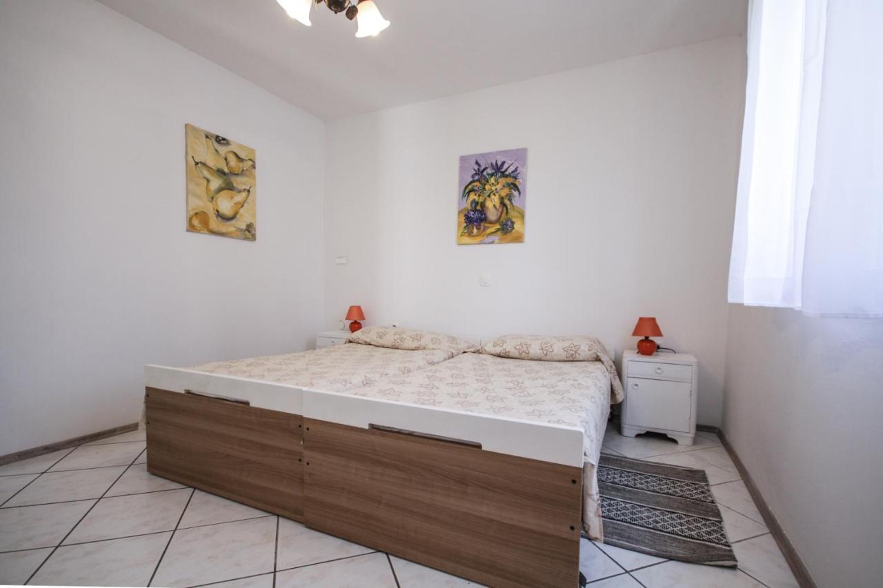 Apartment Tosca With Parking Rovinj Exteriör bild